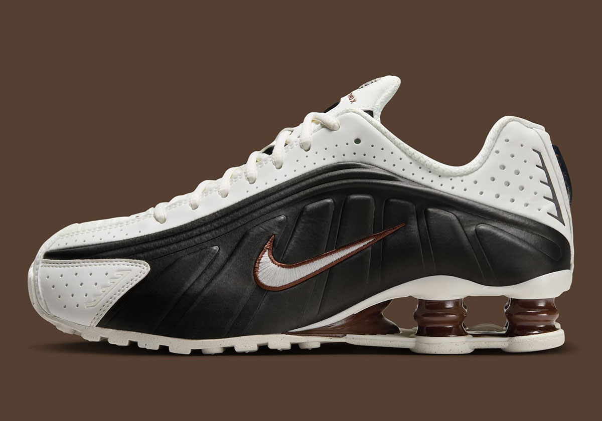 Nike Shox R4 Sail Black Fauna Brown Ar3565 104 4