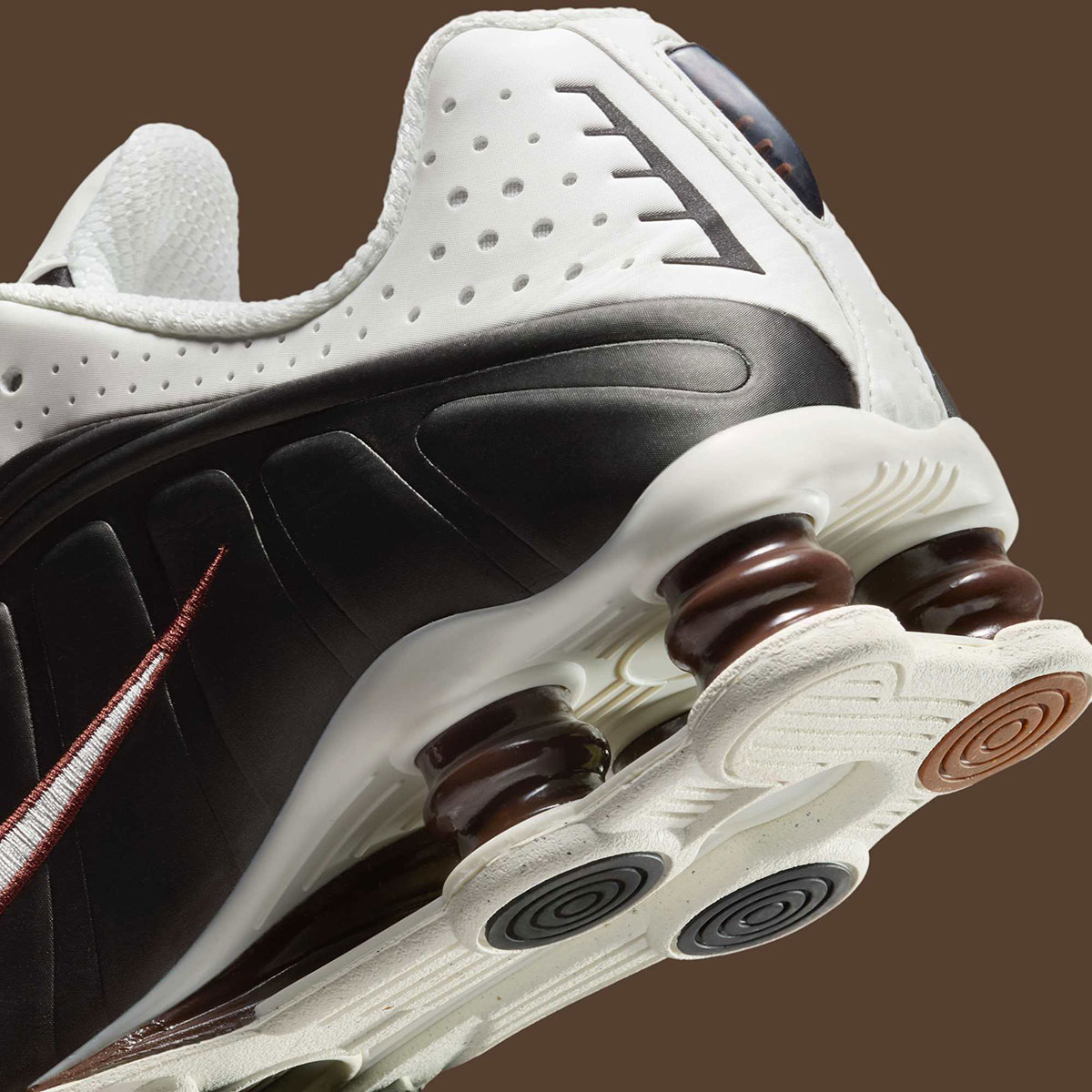Nike Shox R4 Sail Black Fauna Brown Ar3565 104 6