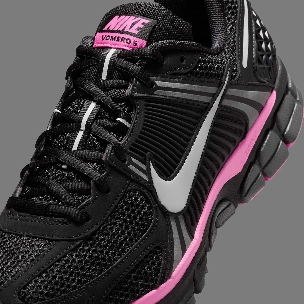 Nike Zoom Vomero 5 Black Metallic Platinum Anthracite Pink Fb9149 004 2