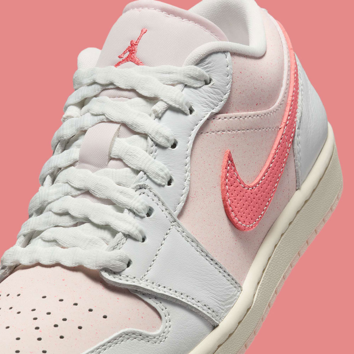 Air Jordan 1 Low Strawberry Milkshake Ib8156 133 1