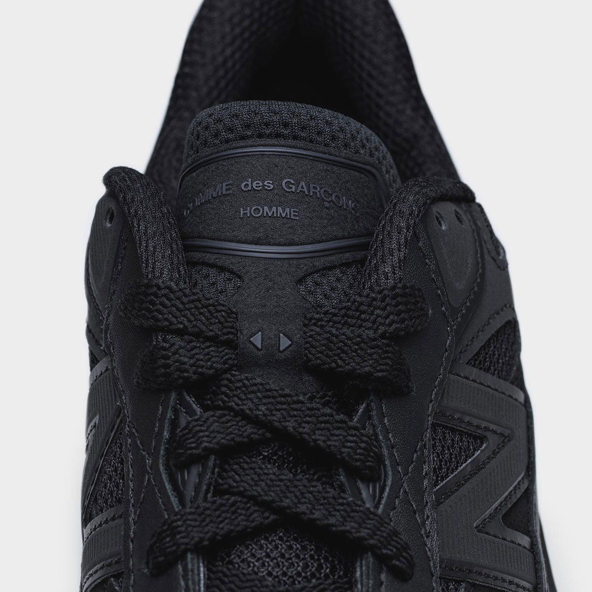 Comme Des Garcons Homme New Balance 990v6 Black 3