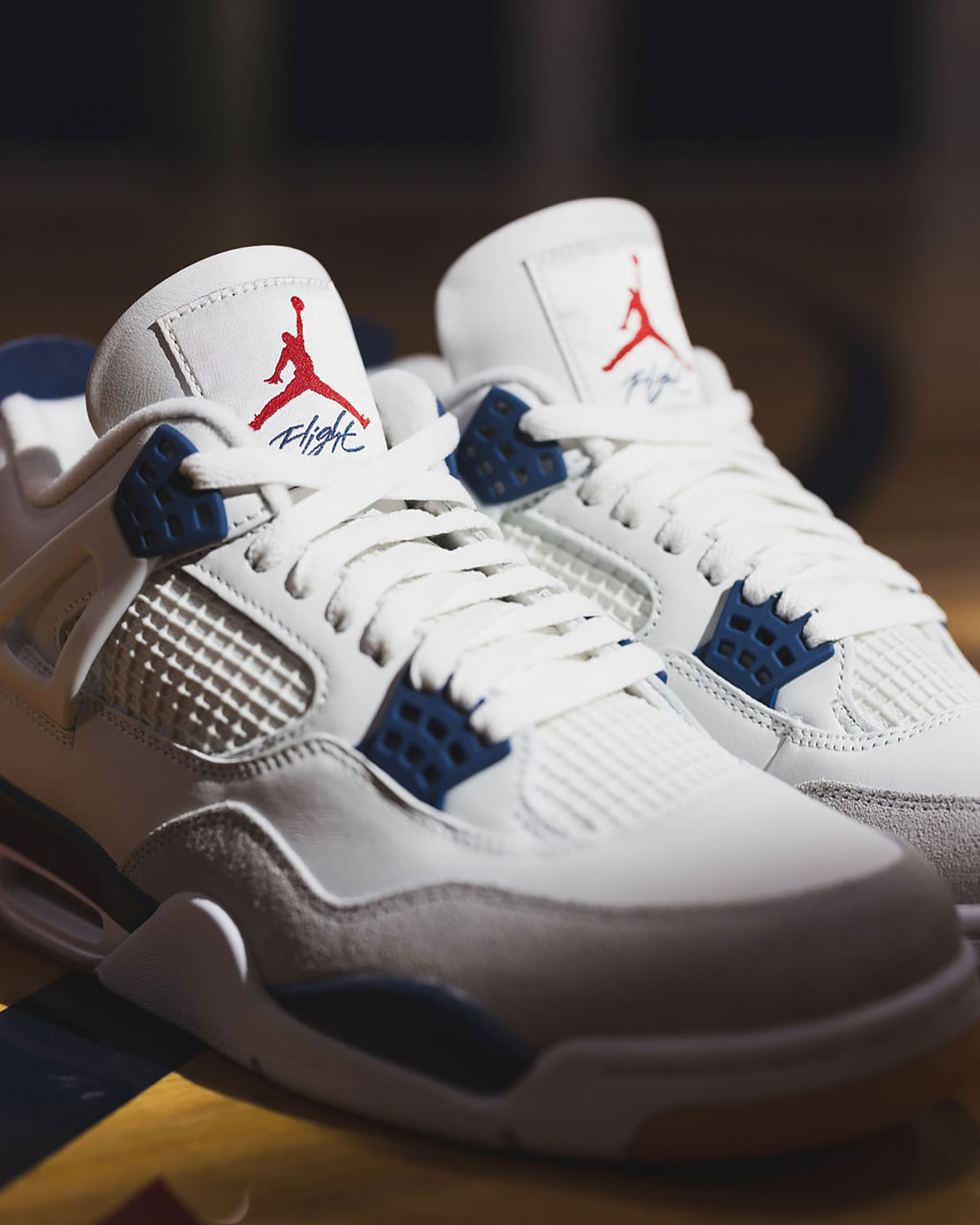Jordan 4 Sb Navy Raffles 2