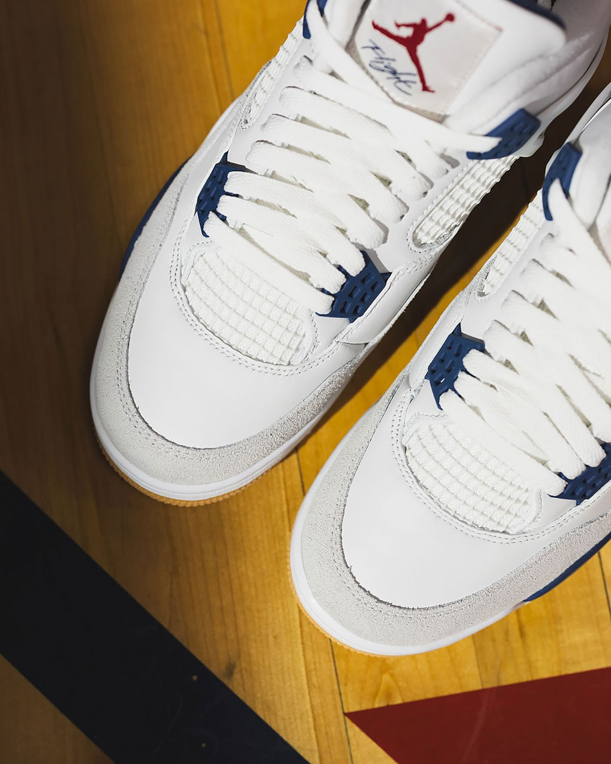 Jordan 4 Sb Navy Raffles 3