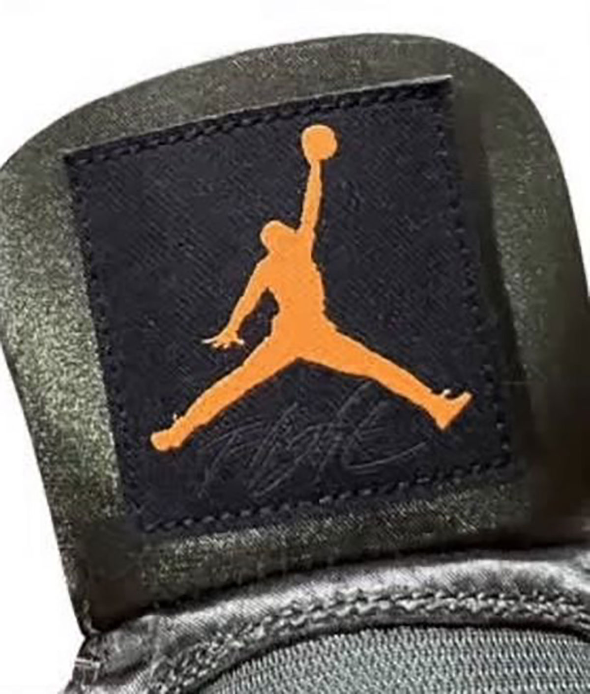 Jordan 4 Undefeated 2