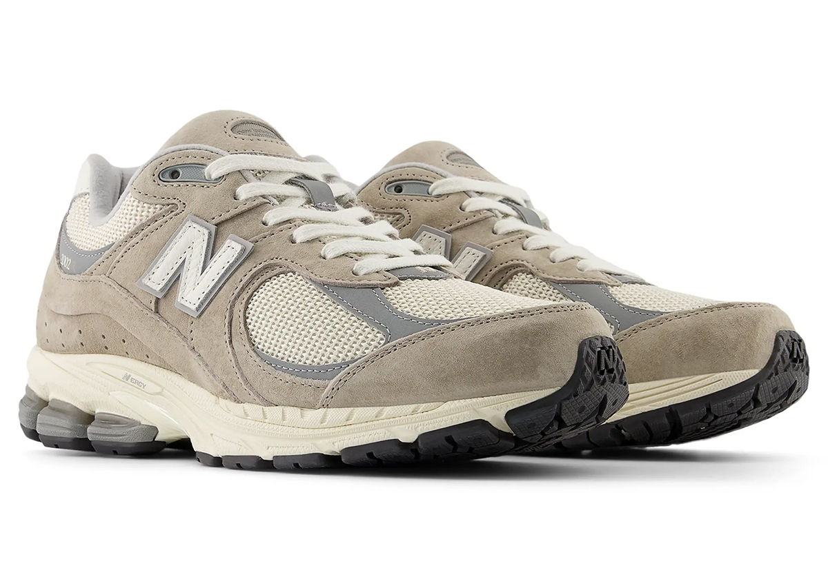 "Arid Stone" Sets On The New Balance 2002R