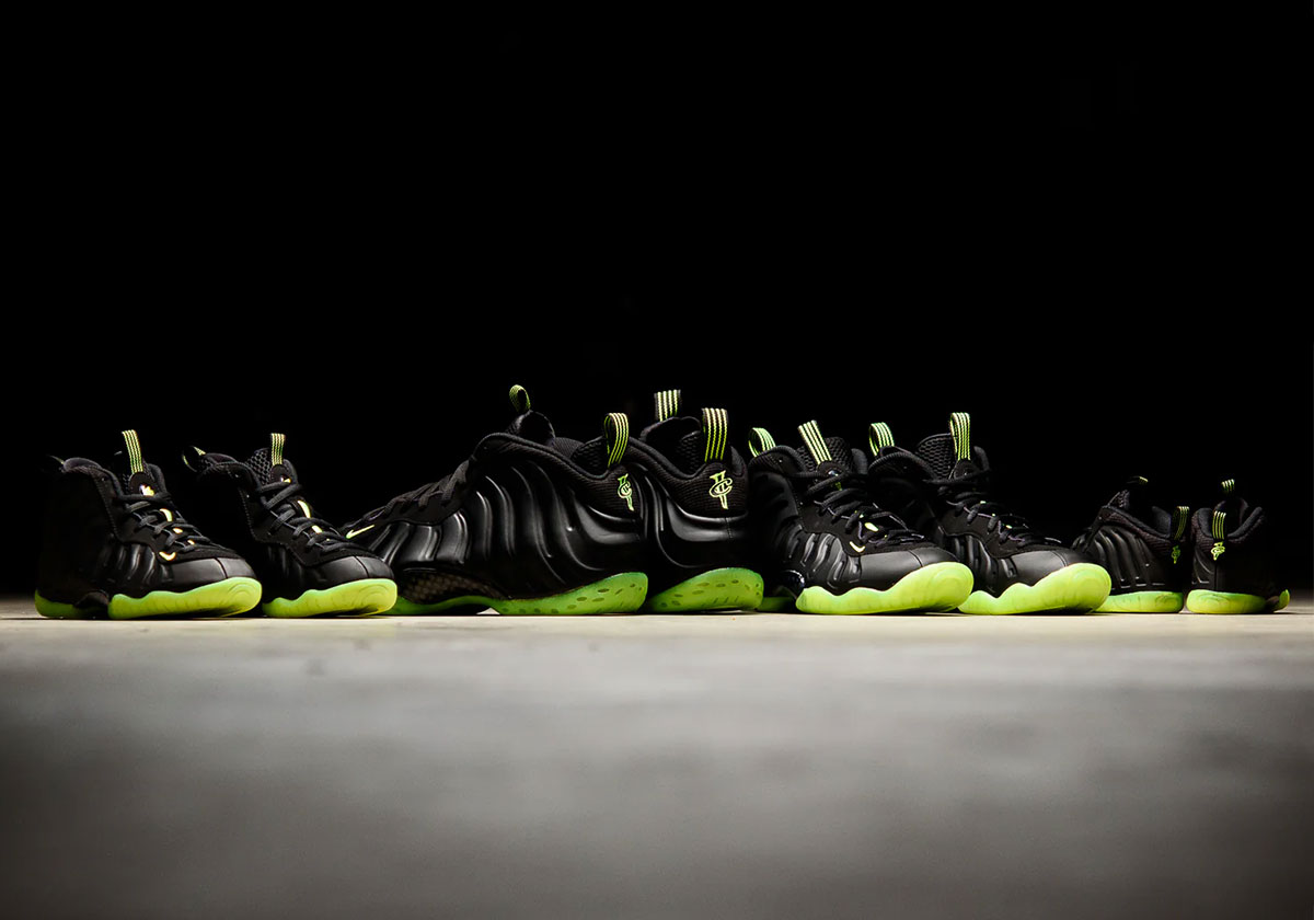 Nike Air Foamposite One Black Volt Store List 1