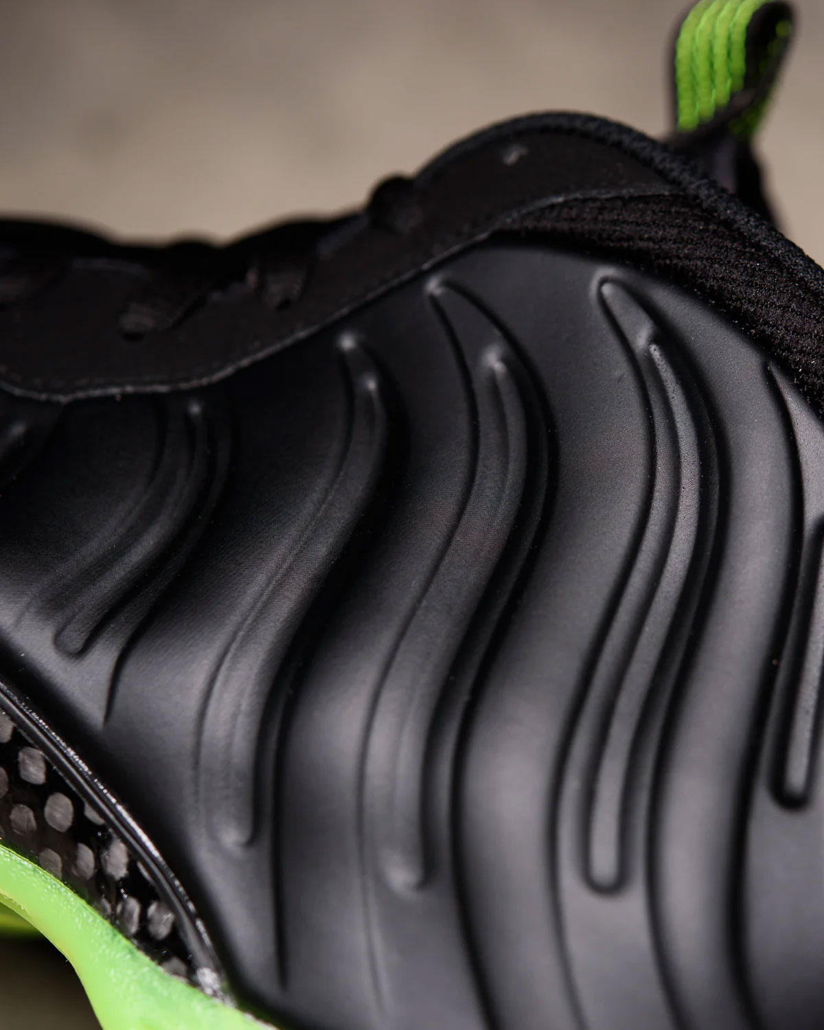 Nike Air Foamposite One Black Volt Store List 4
