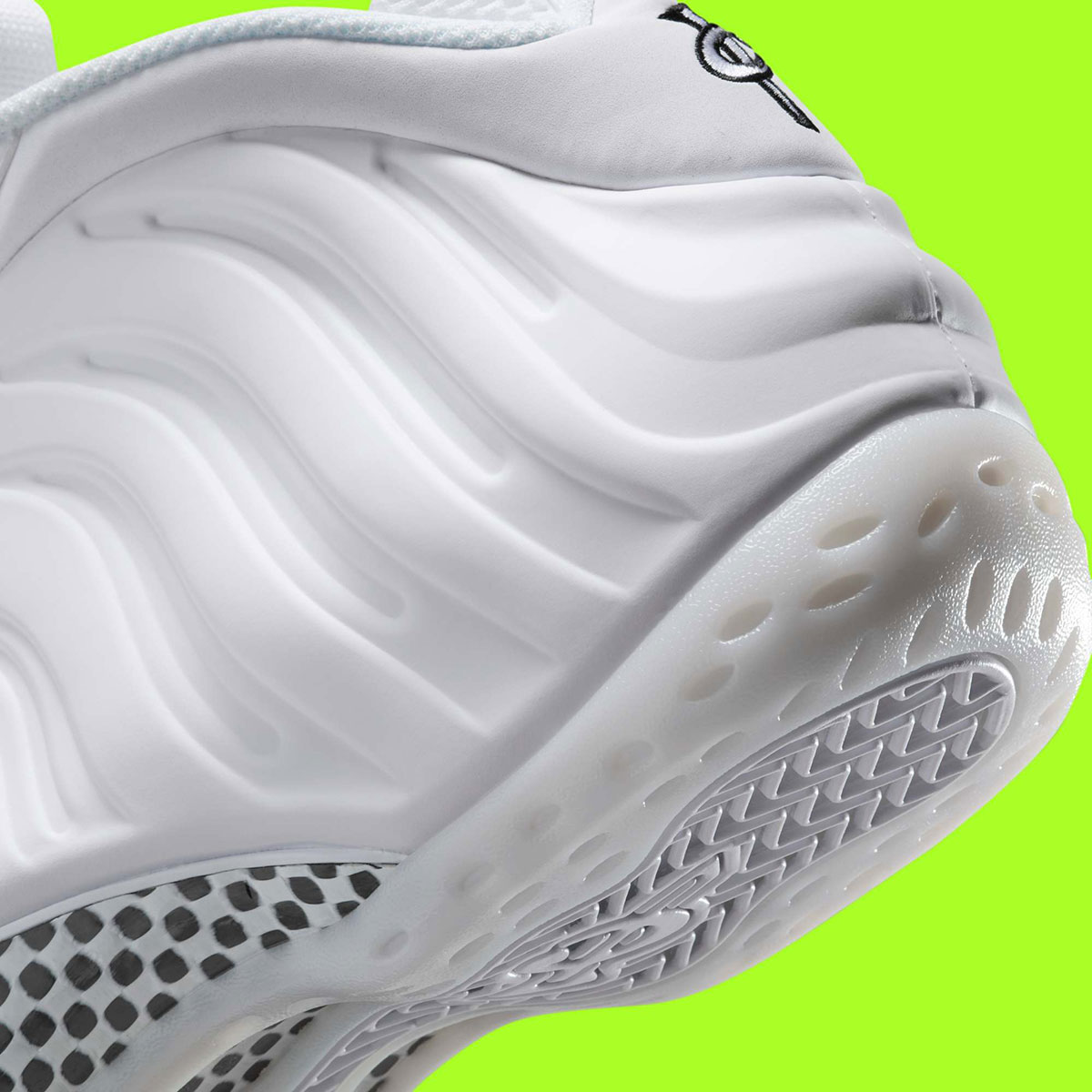 Nike Air Foamposite One White Hj5195 100 5
