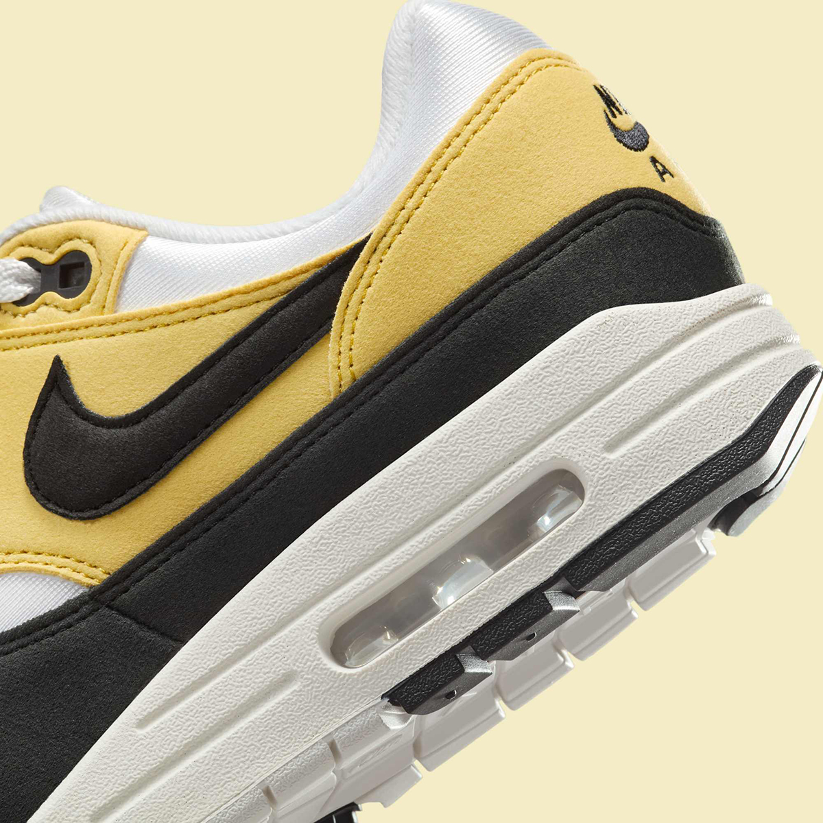 Nike Air Max 1 Saturn Gold Summit White Sail Black Hf1194 700 5