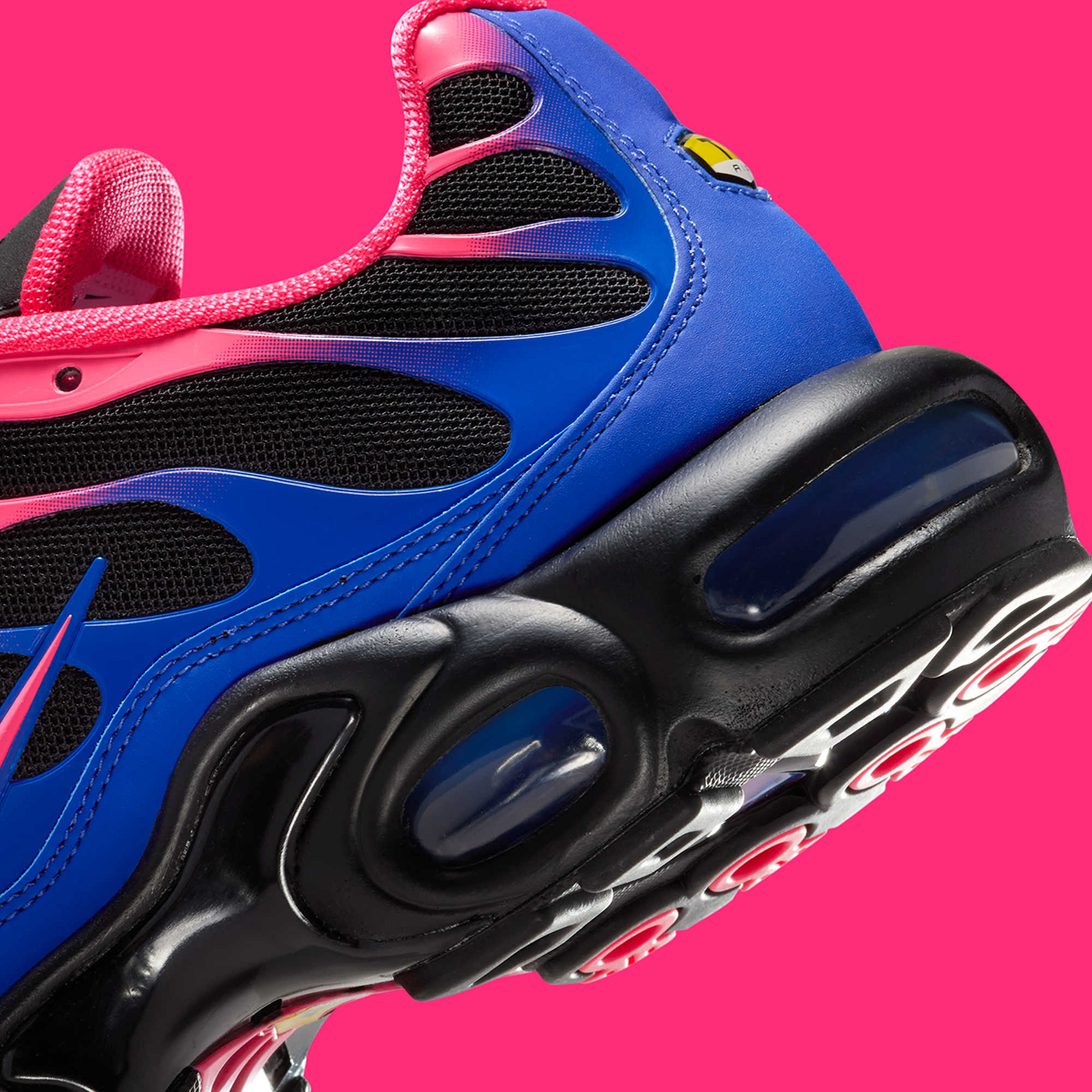 Nike Air Max Plus Black Hyper Pink Racer Blue Salsa Red If6146 001 4