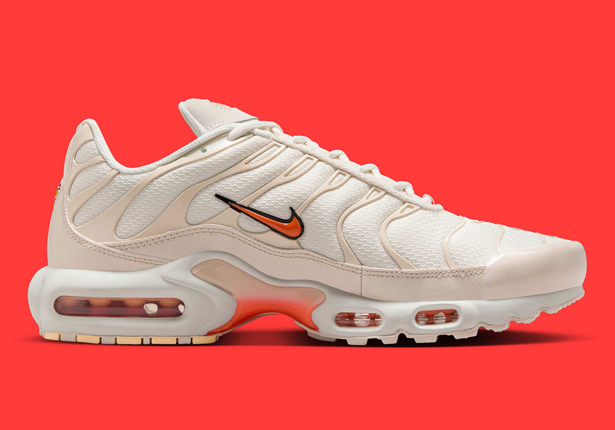 Nike Air Max Plus Phantom Safety Orange Dm0032 019 2