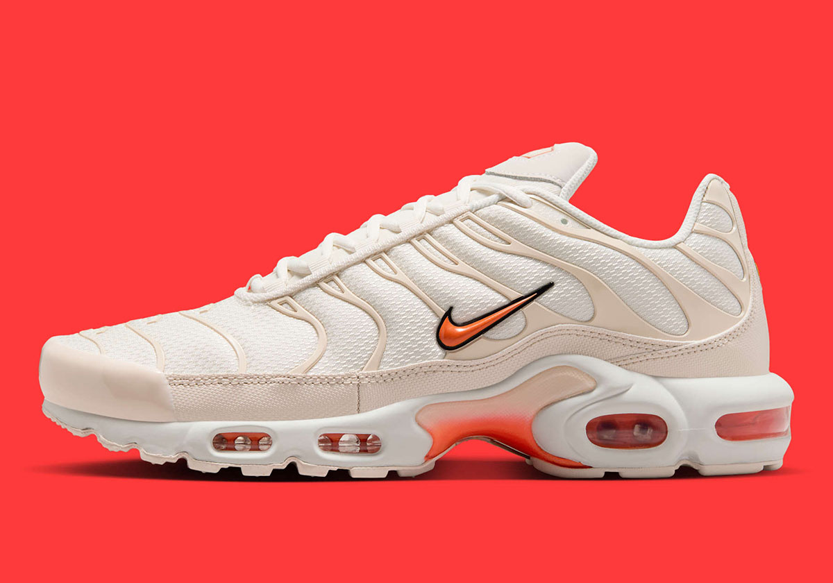 Nike Air Max Plus Phantom Safety Orange Dm0032 019 4