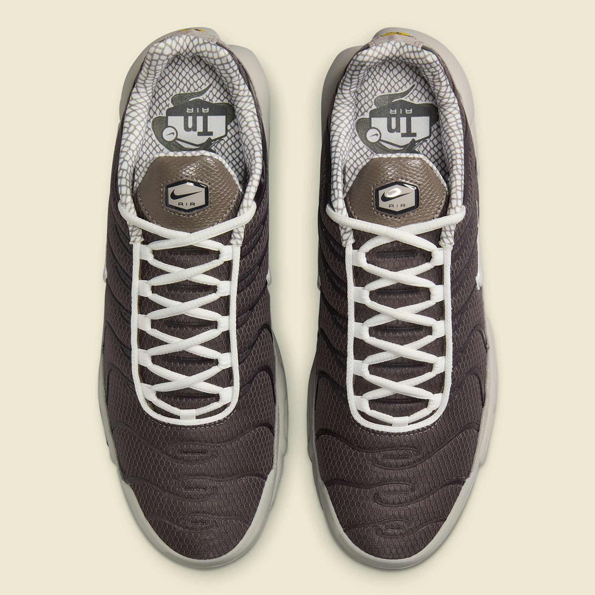 Nike Air Max Plus Year Of The Snake Ib7679 200 5