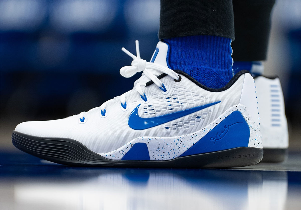 Nike Kobe 9 Em Protro Duke Pe 3