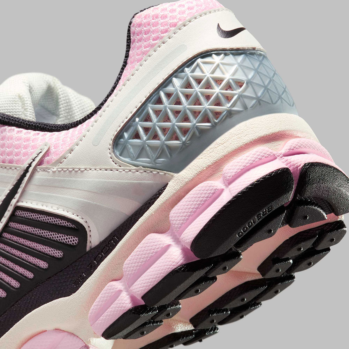Nike Zoom Vomero 5 Summit White Pink Black Fb9149 600 4