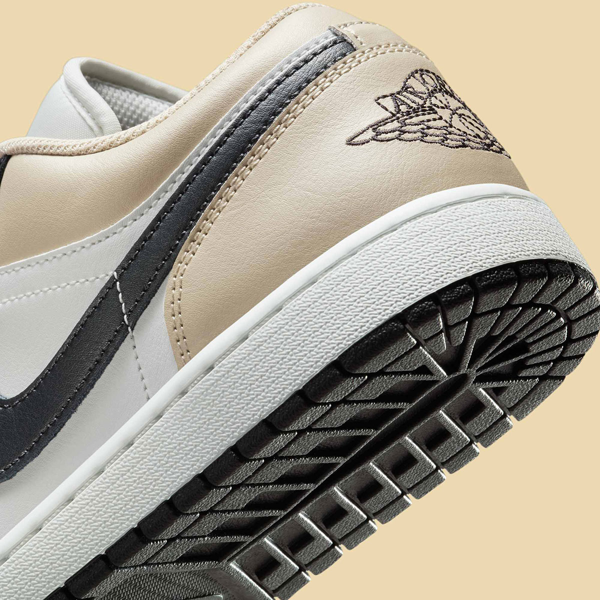 Air Jordan 1 Low Black Toe Tan 553558 153 6