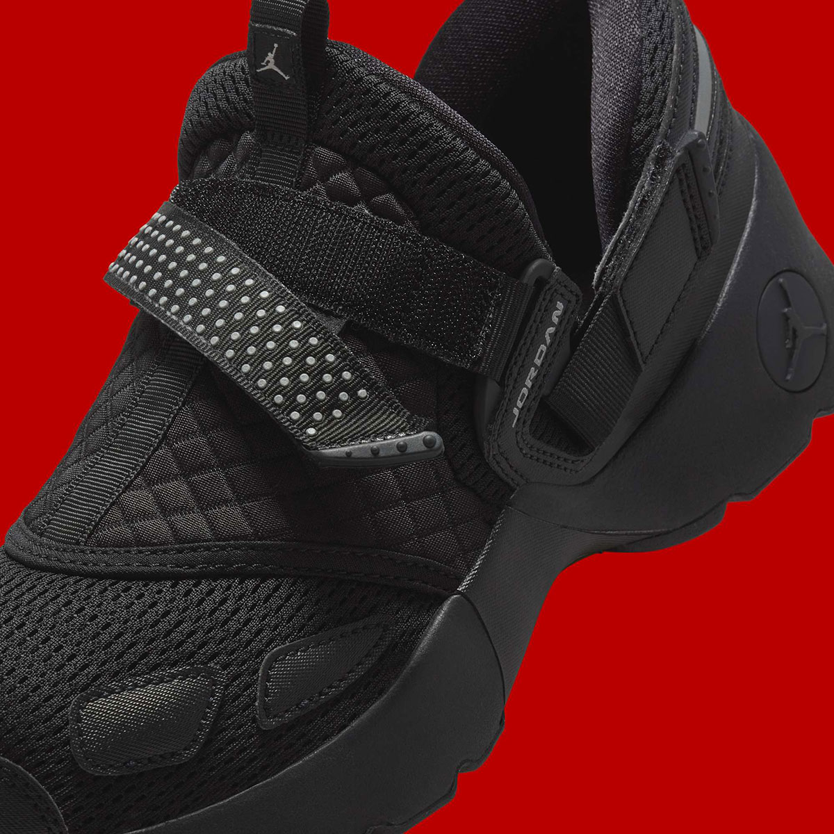 Jordan Trunner Lx Black Hq2164 001 4