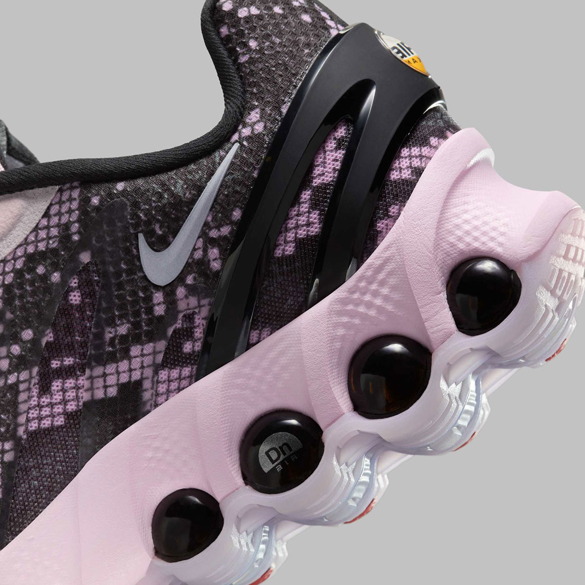 Nike Air Max Dn8 Pink Snakeskin Ii0539 600 6