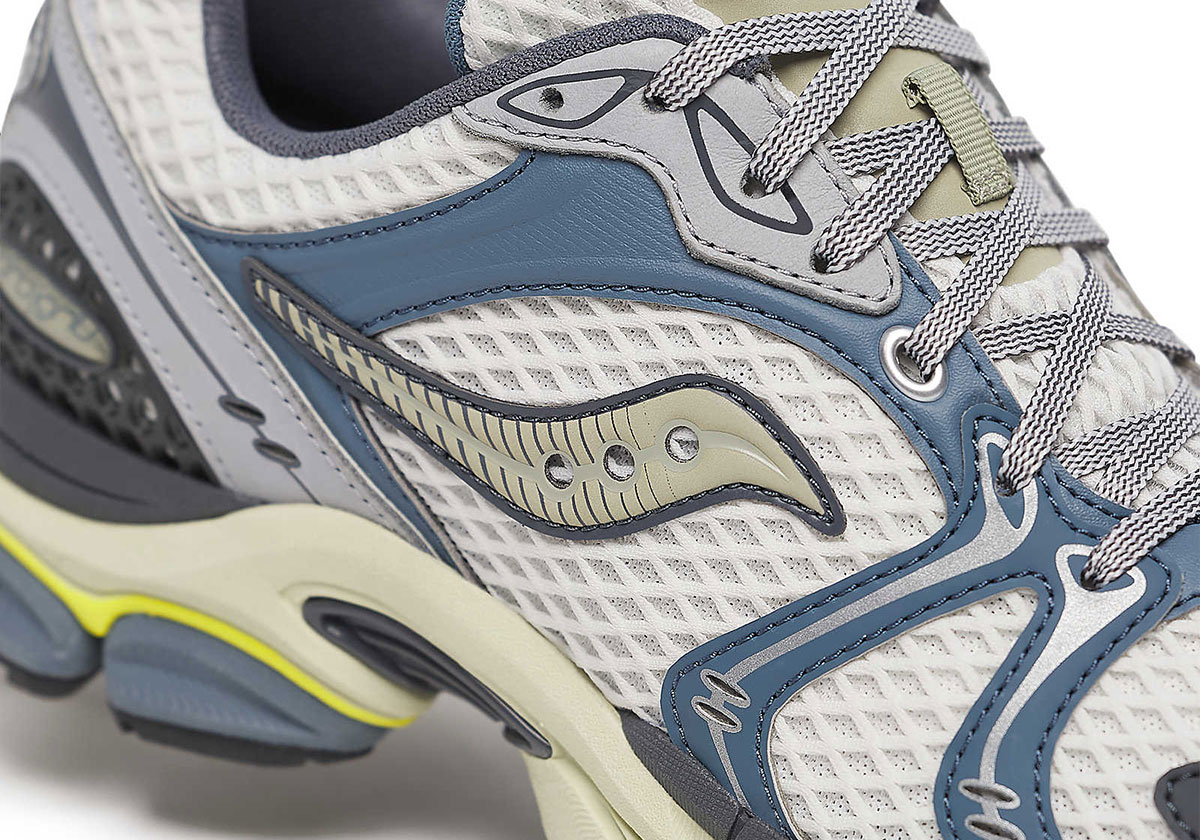 The Saucony Progrid Triumph 4 “Orion Blue” Delivers Icy Y2K Punch