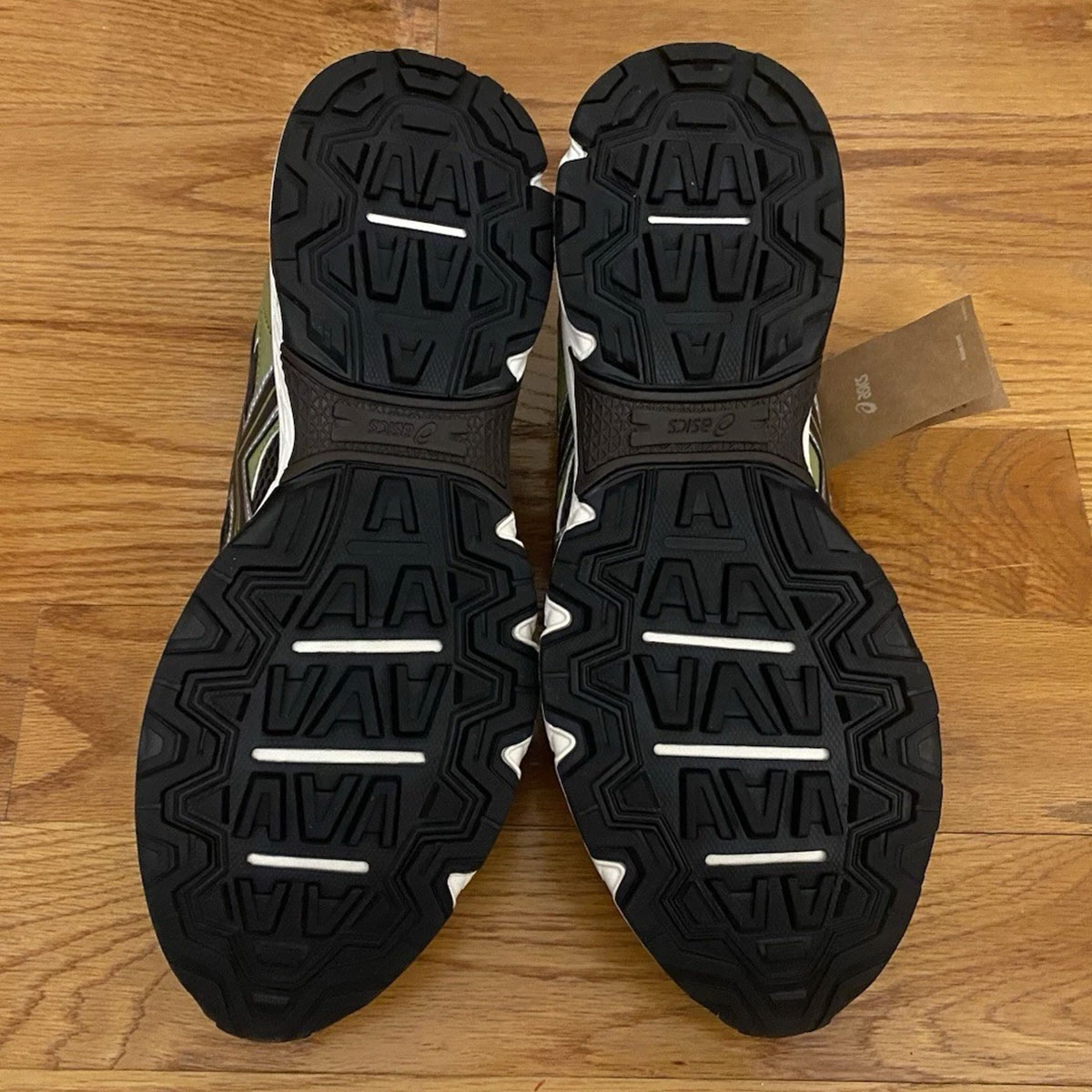 Kith Asics Gel Nunobiki Delicioso Pure Silver 1203a845 200 1