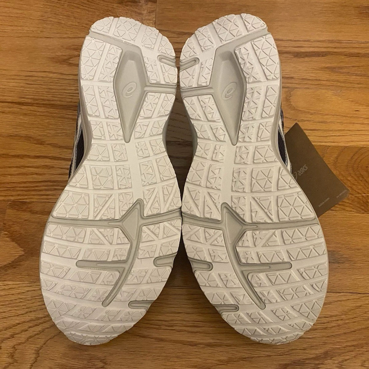 Kith Asics Jog 100s Espresso Vanilla Ice 1203a848 200 2