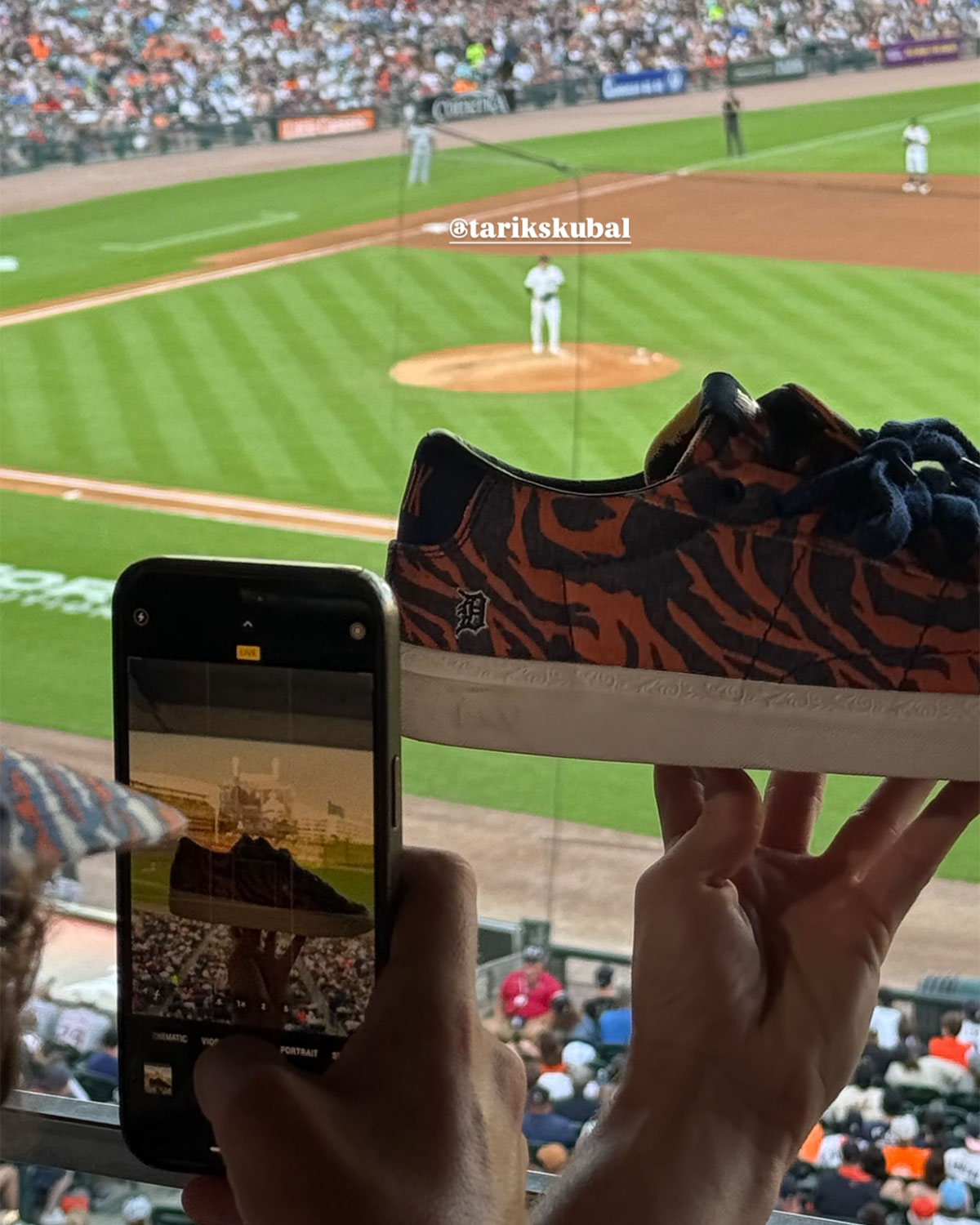 Devin Booker Nike Blazer Low Detroit Tigers 2