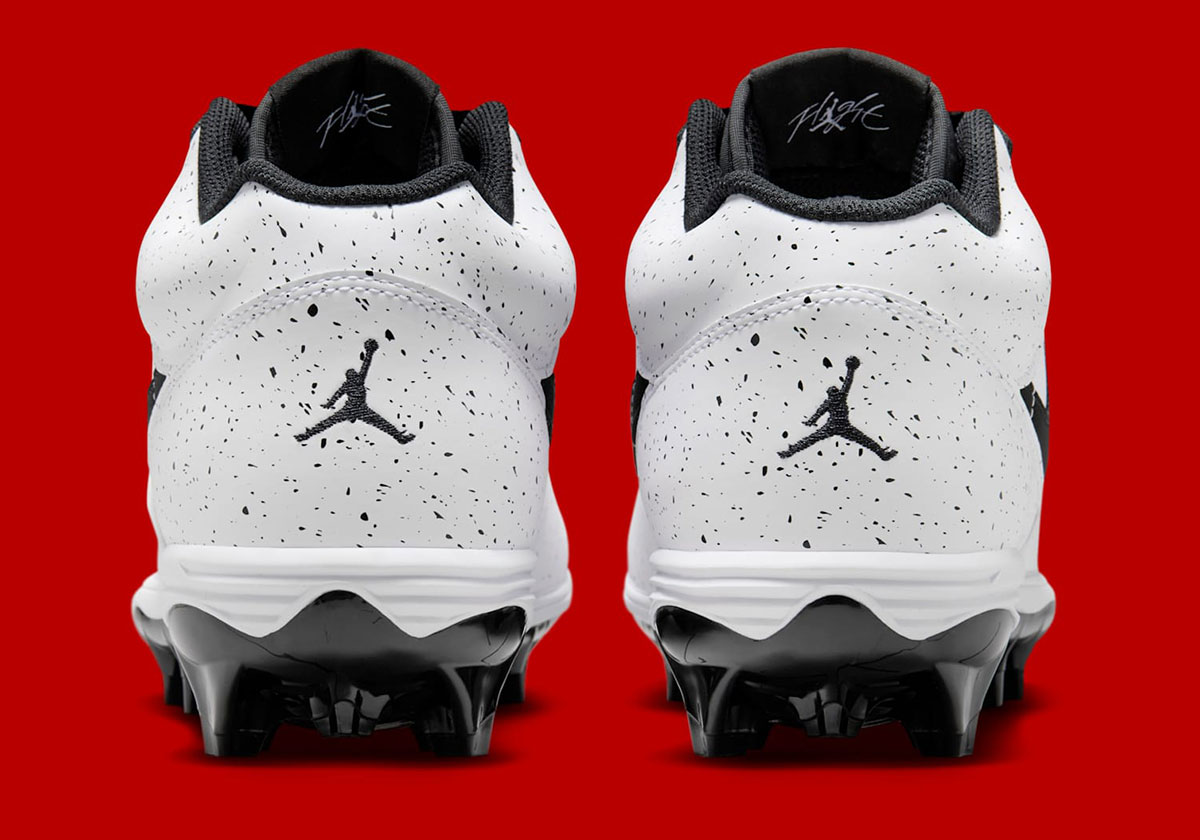 Jordan Brand Turns The Stadium 90 Into A Football Cleat