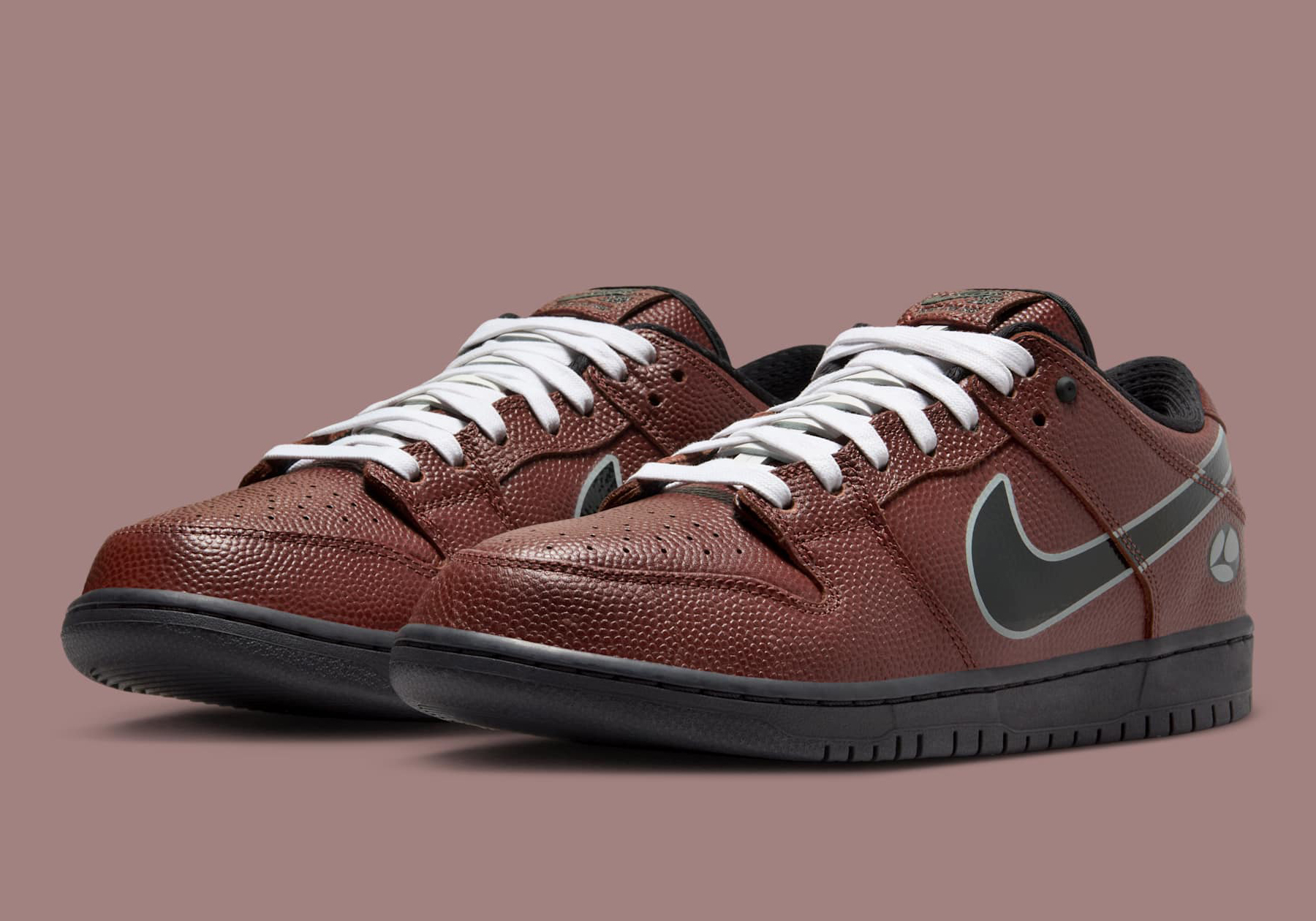 Official Images Of The Limosine Skateboards x Nike SB Dunk Low