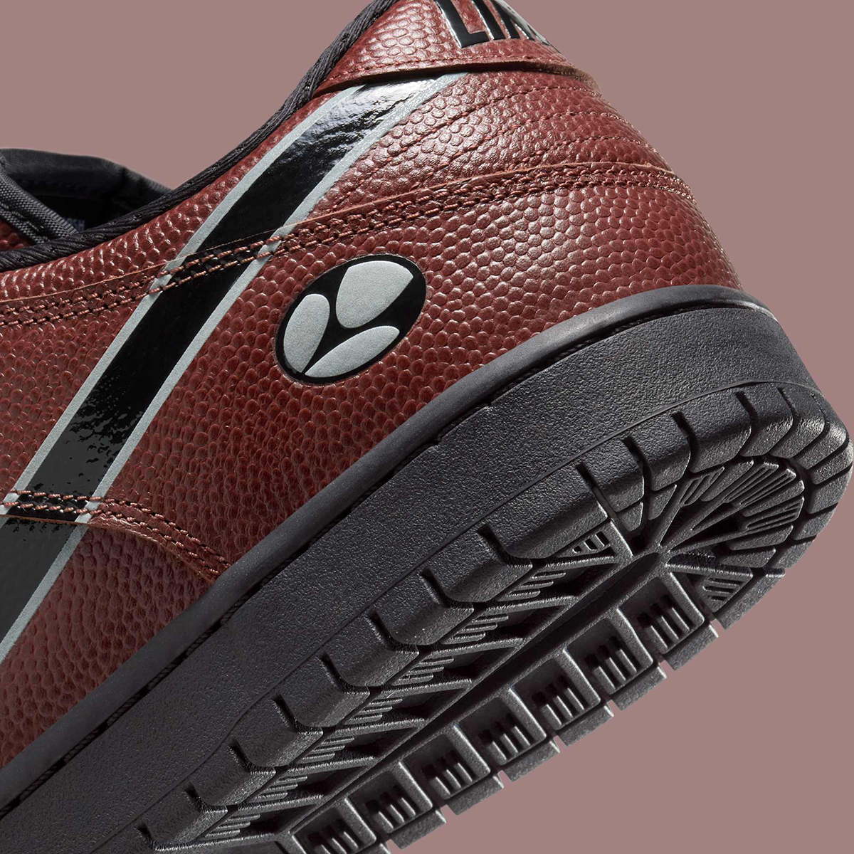 Limosine Skateboards Nike Sb Dunk Low Hj4131 200 7
