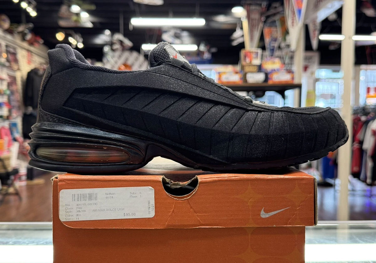 Nike Air Max Dolce 2002 Original Vintage 2