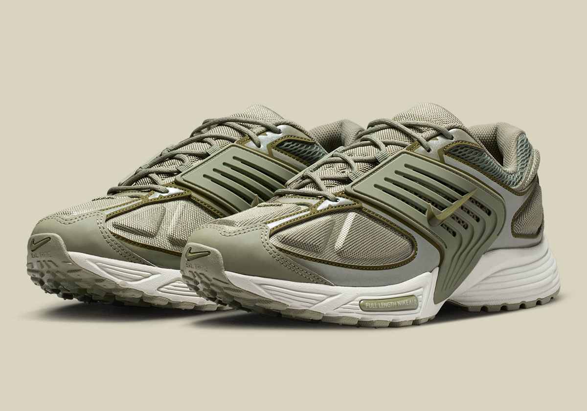 The Nike Pegasus Wave Looks Forward To Autumn In “Light Army”