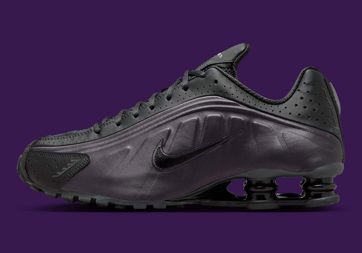 Nike Shox R4 Cave Purple Off Noir Black Metallic Silver Hq1988 500 1