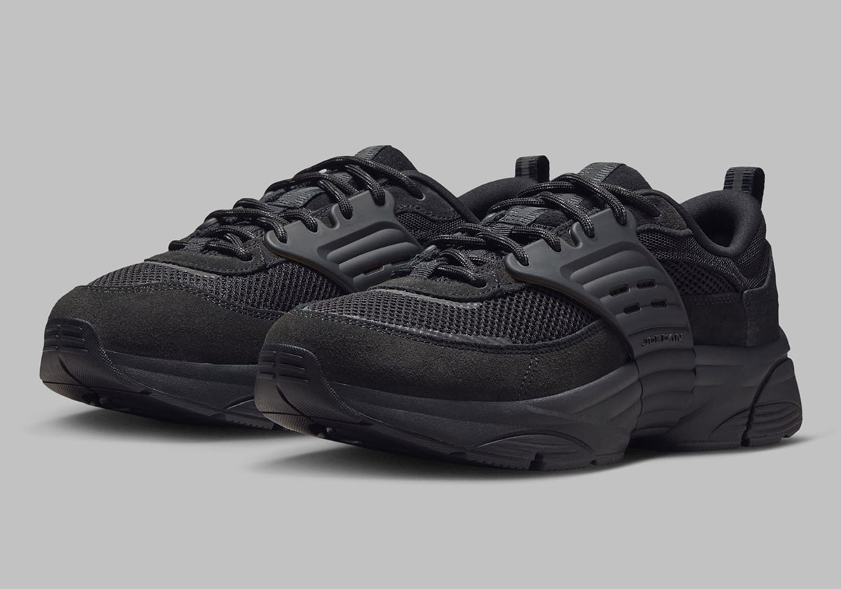 First Look At The Jordan Trunner O/S "Black Cat"