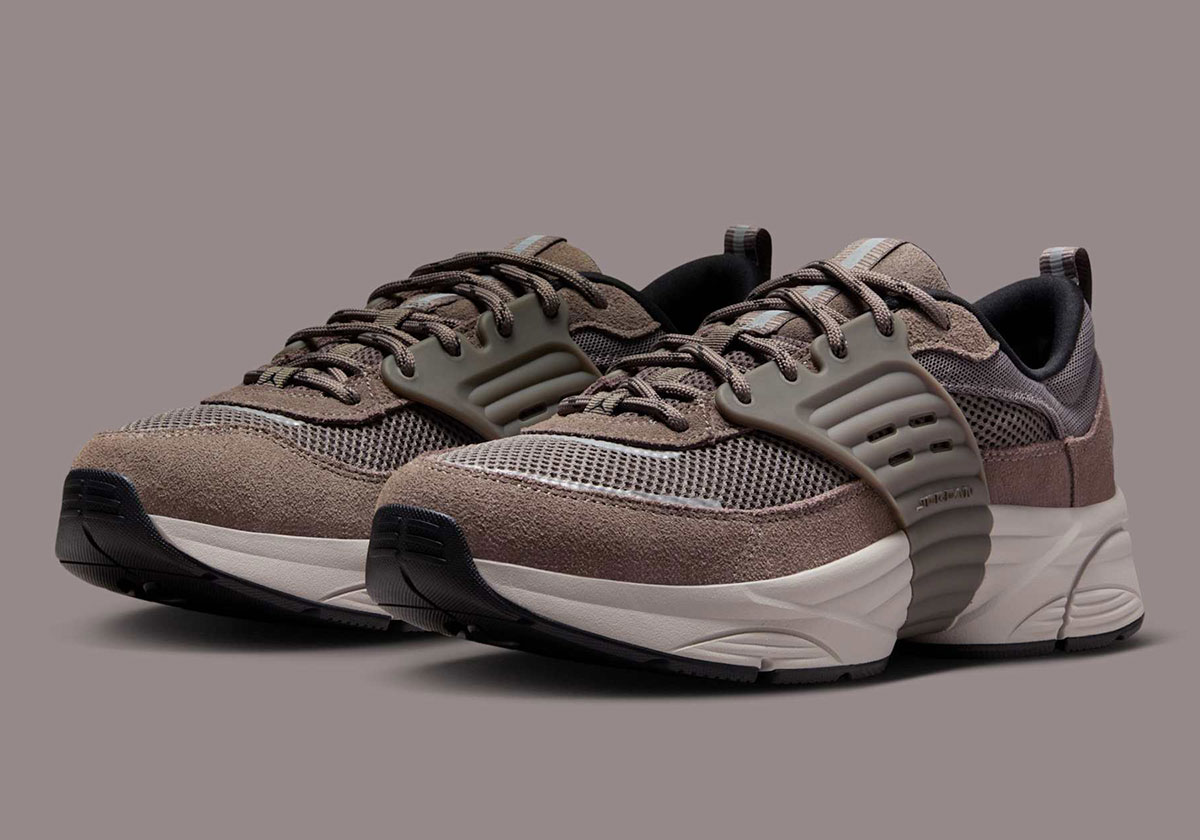 First Look At The Jordan Trunner O/S "Cave Stone"