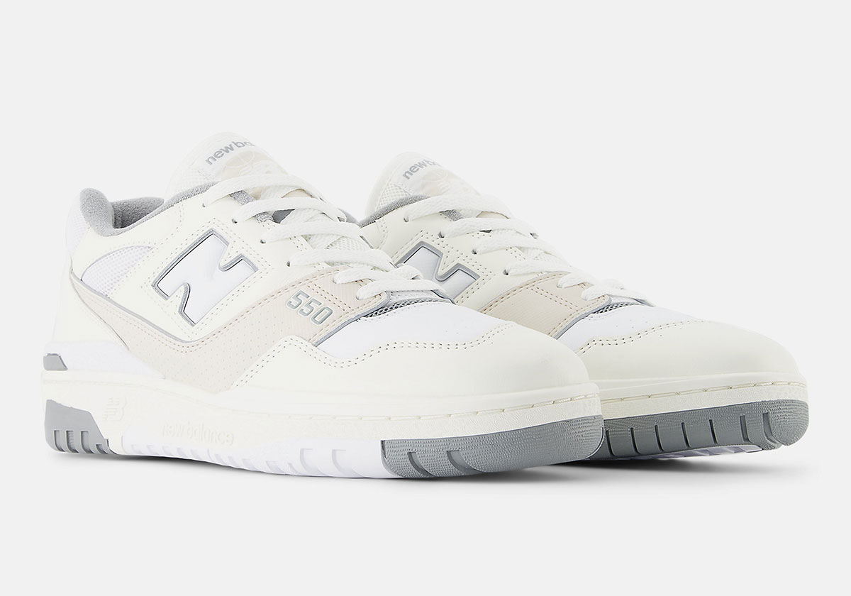 The New Balance 550 Delivers Another Take on "Sea Salt"