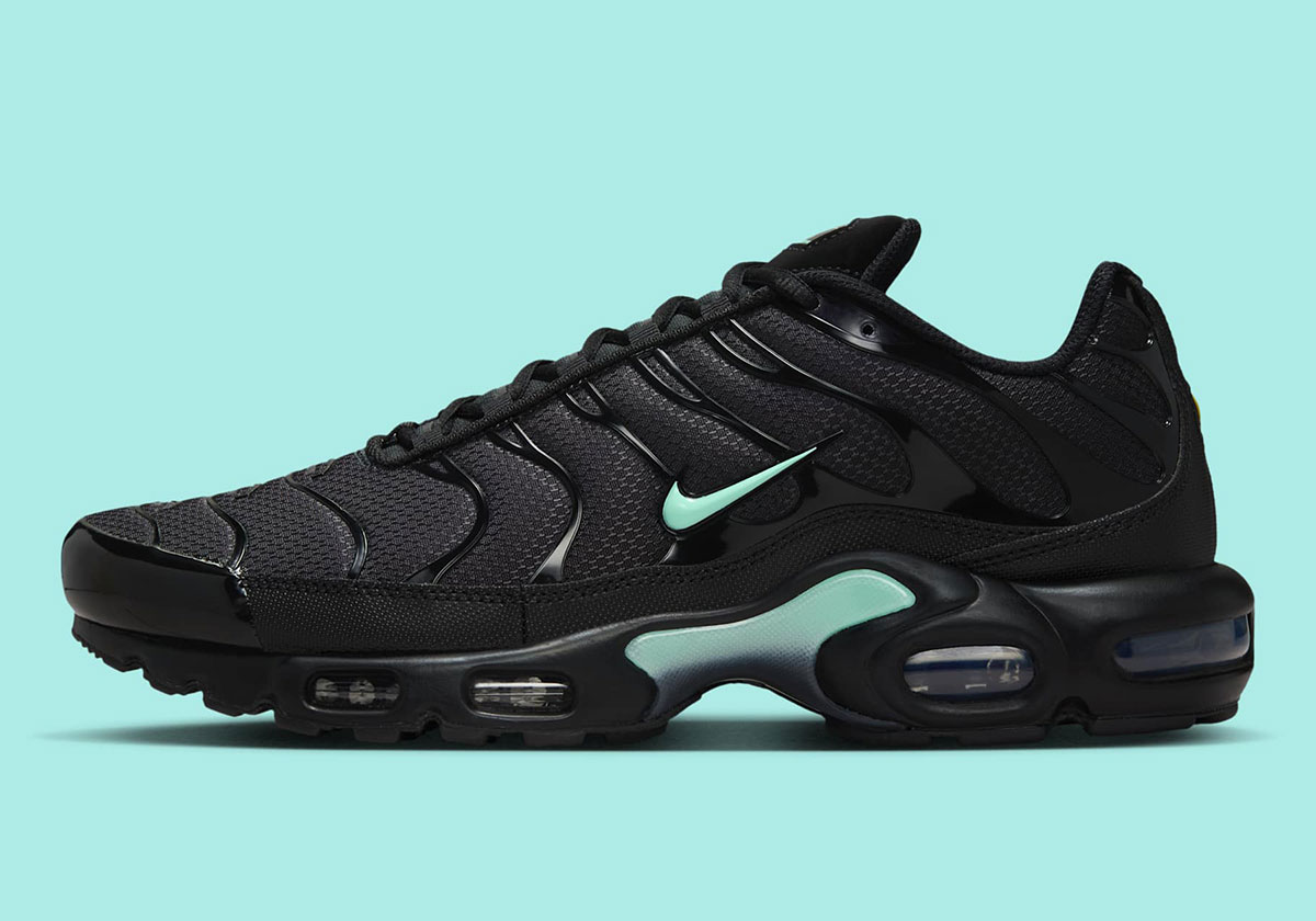 Nike Cools Off The Air Max Plus With A Touch Of Minty Green
