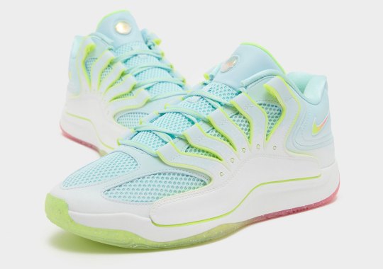 First Look At The Nike KD 18 “Easy Money”