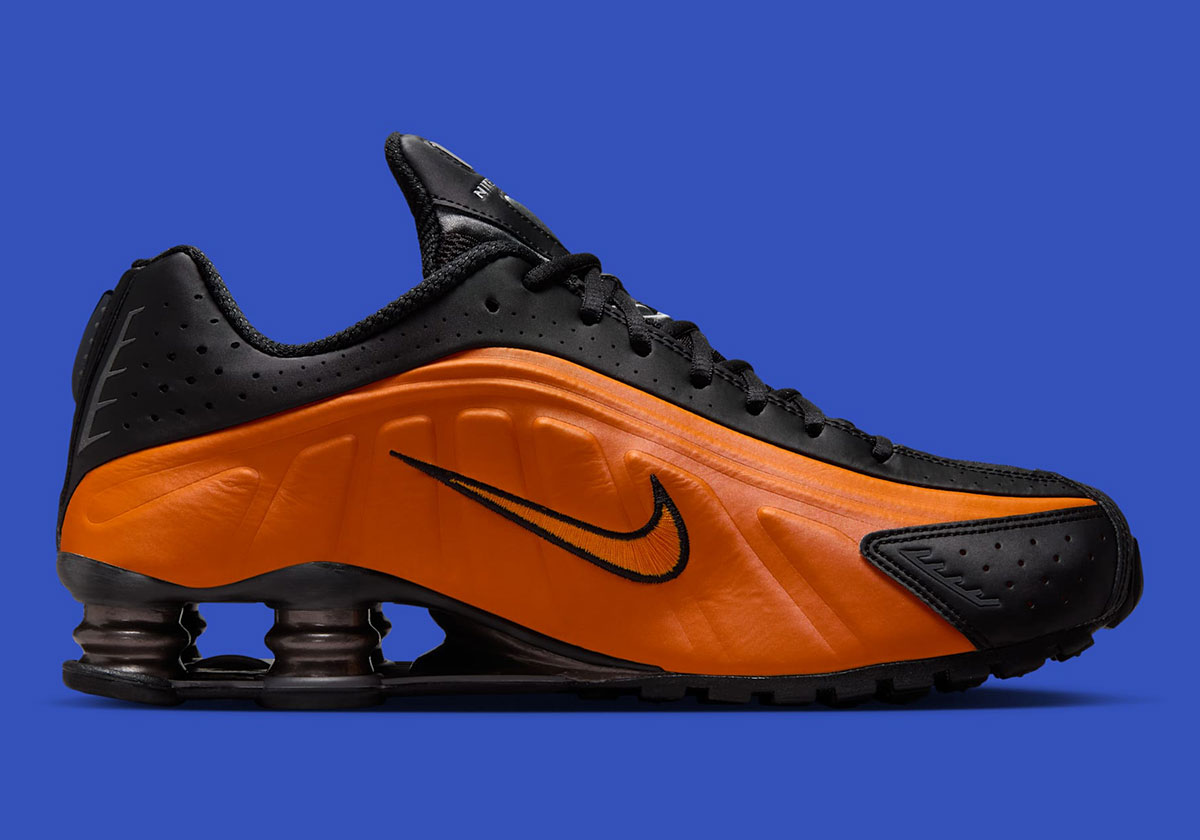 Nike Shox R4 Bright Ceramic Black Metallic Dark Grey Hq1988 800 3
