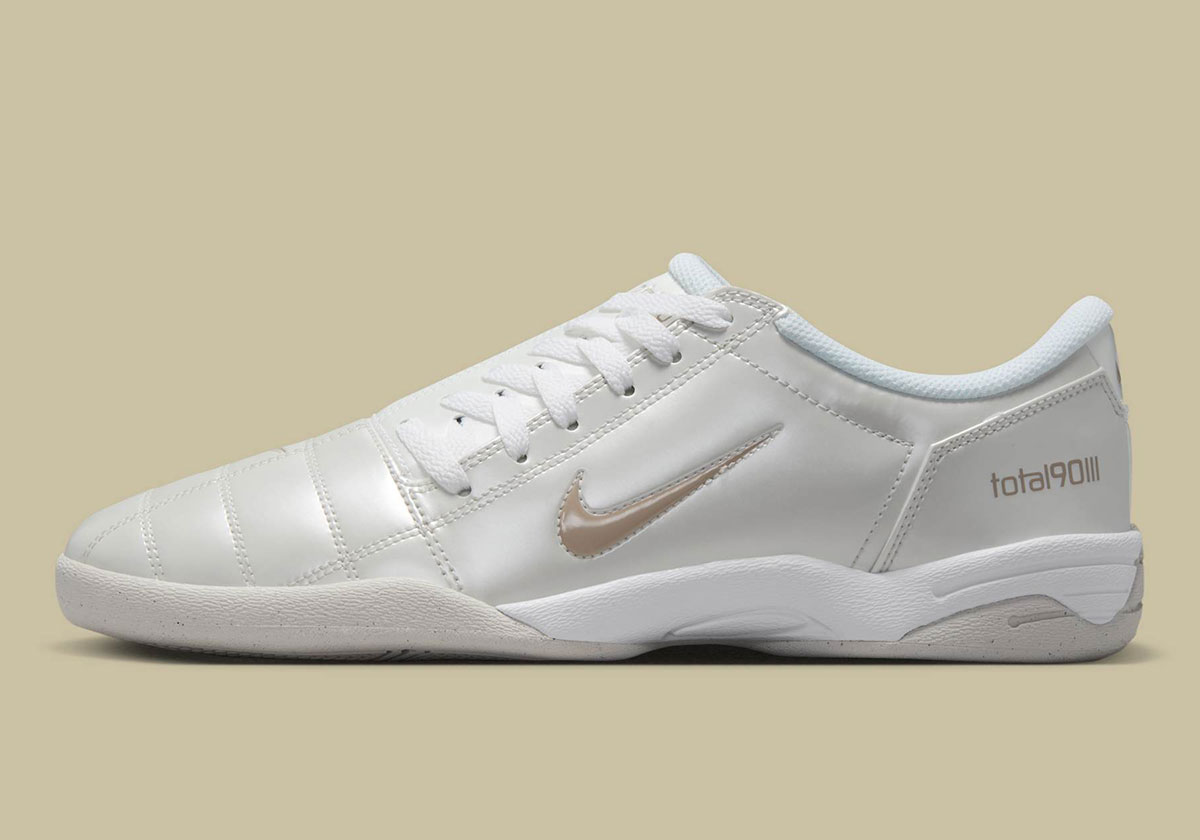 Nike Total 90 Iii Photon Dust Vast Grey College Grey Hq2851 002 5