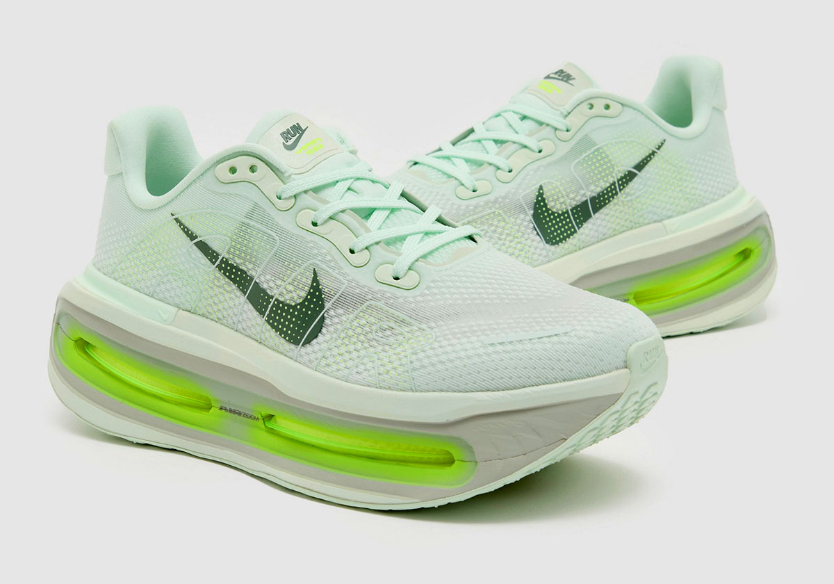 Nike Vomero Premium Barely Green Flat Pewter Volt Light Silver Barely Volt Hq2050 300 2