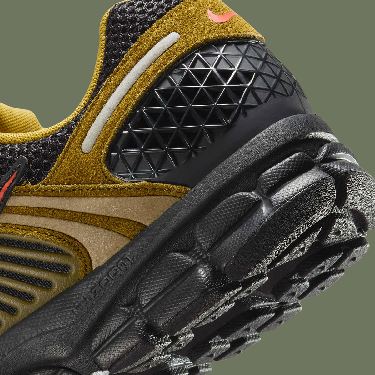 Nike Zoom Vomero 5 Olive Flak Picante Red Ih1344 300 7
