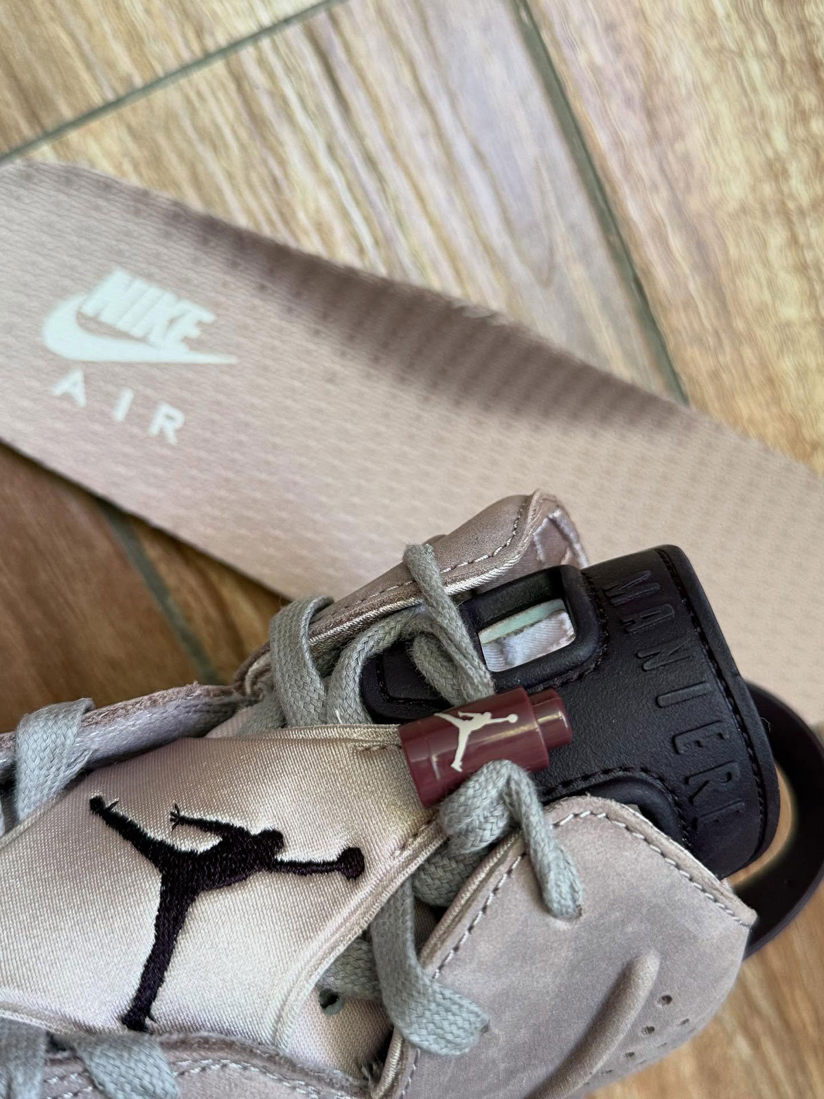 A Ma Maniere Air Jordan 6 If3103 200 4