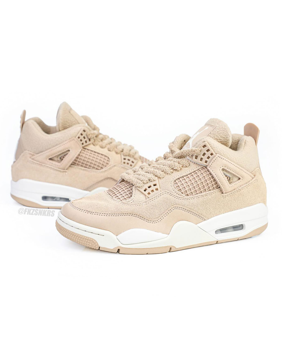 Cozy Jordan 4 Hv0823 200 5