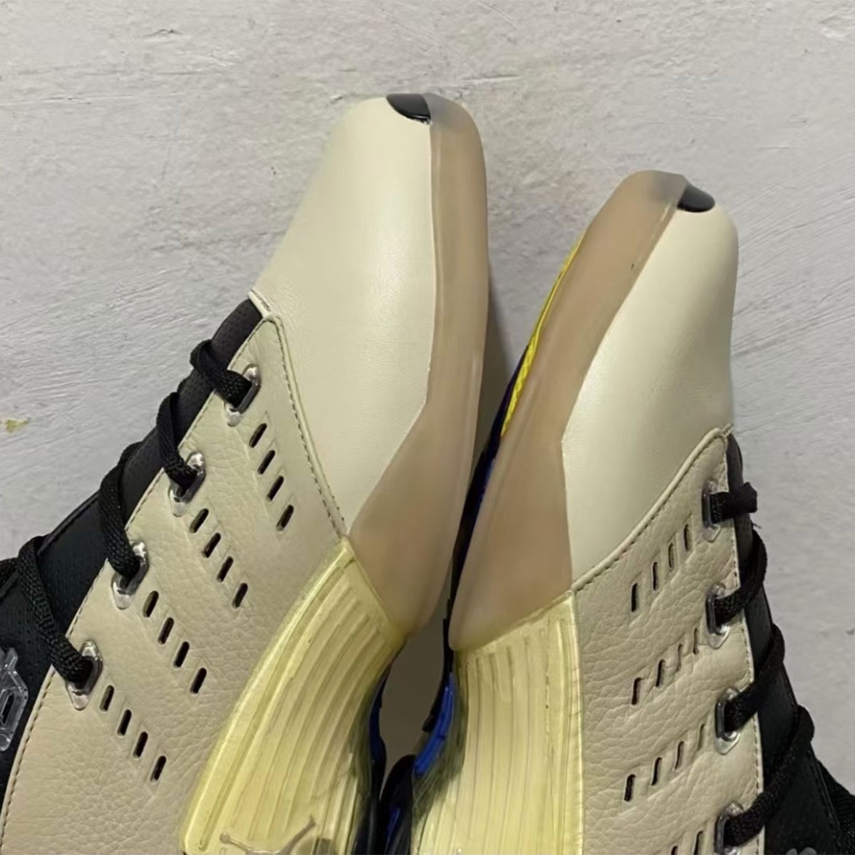 Infinite Archives Air Jordan 17 Low Beach Metallic Silver Black Ih0177 200 1