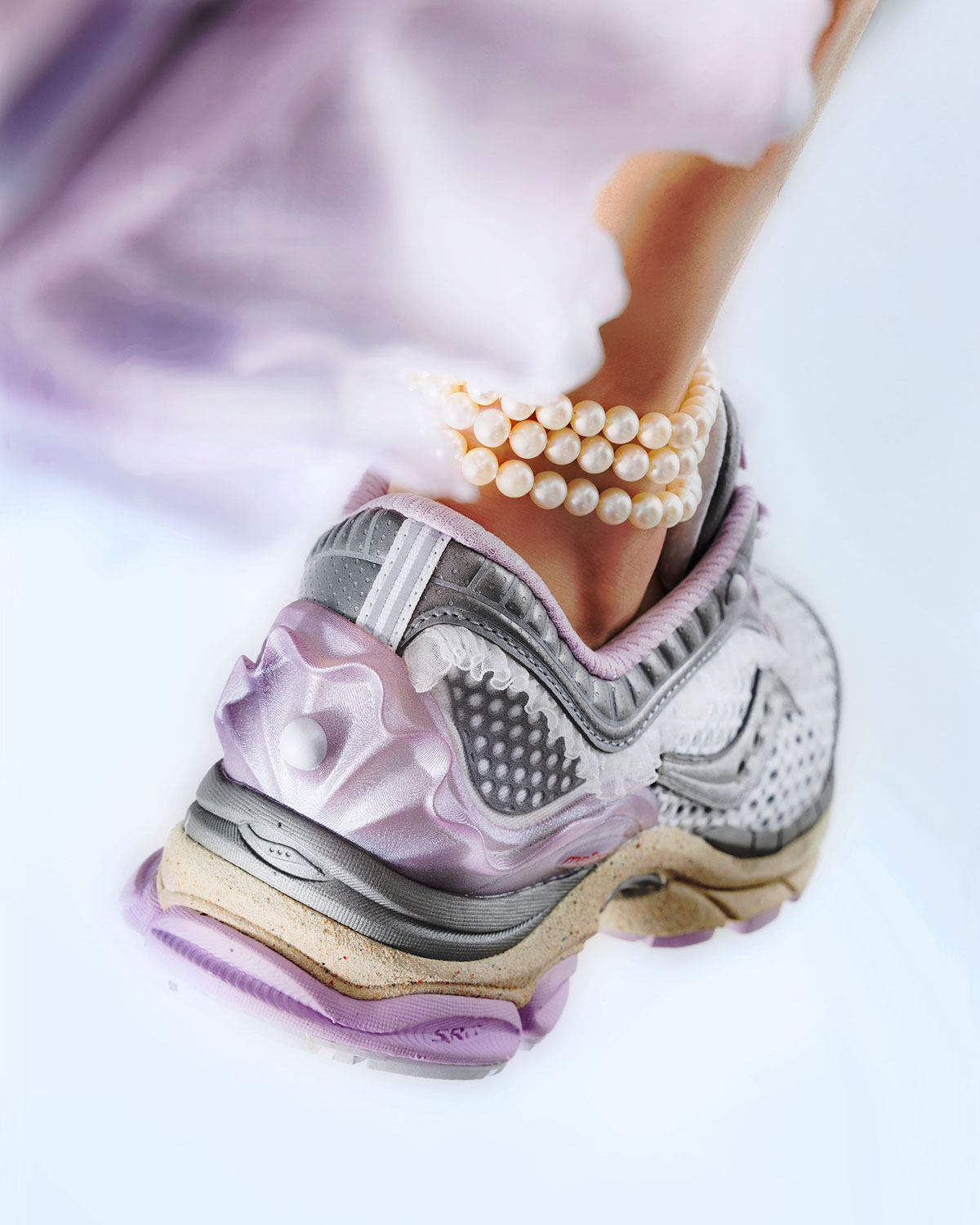 Metagirl Studio Saucony Paramount Daughter Of The Moon 2