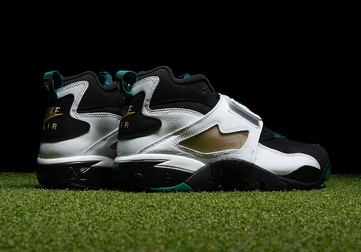Nike Air Diamond Turf Emerald Deion Sanders Shoes 3