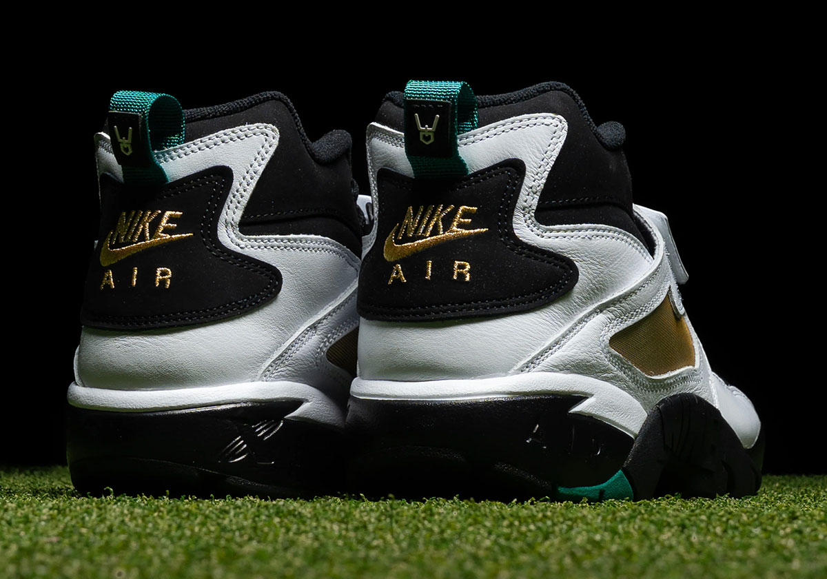 Nike Air Diamond Turf Emerald Deion Sanders Shoes 4