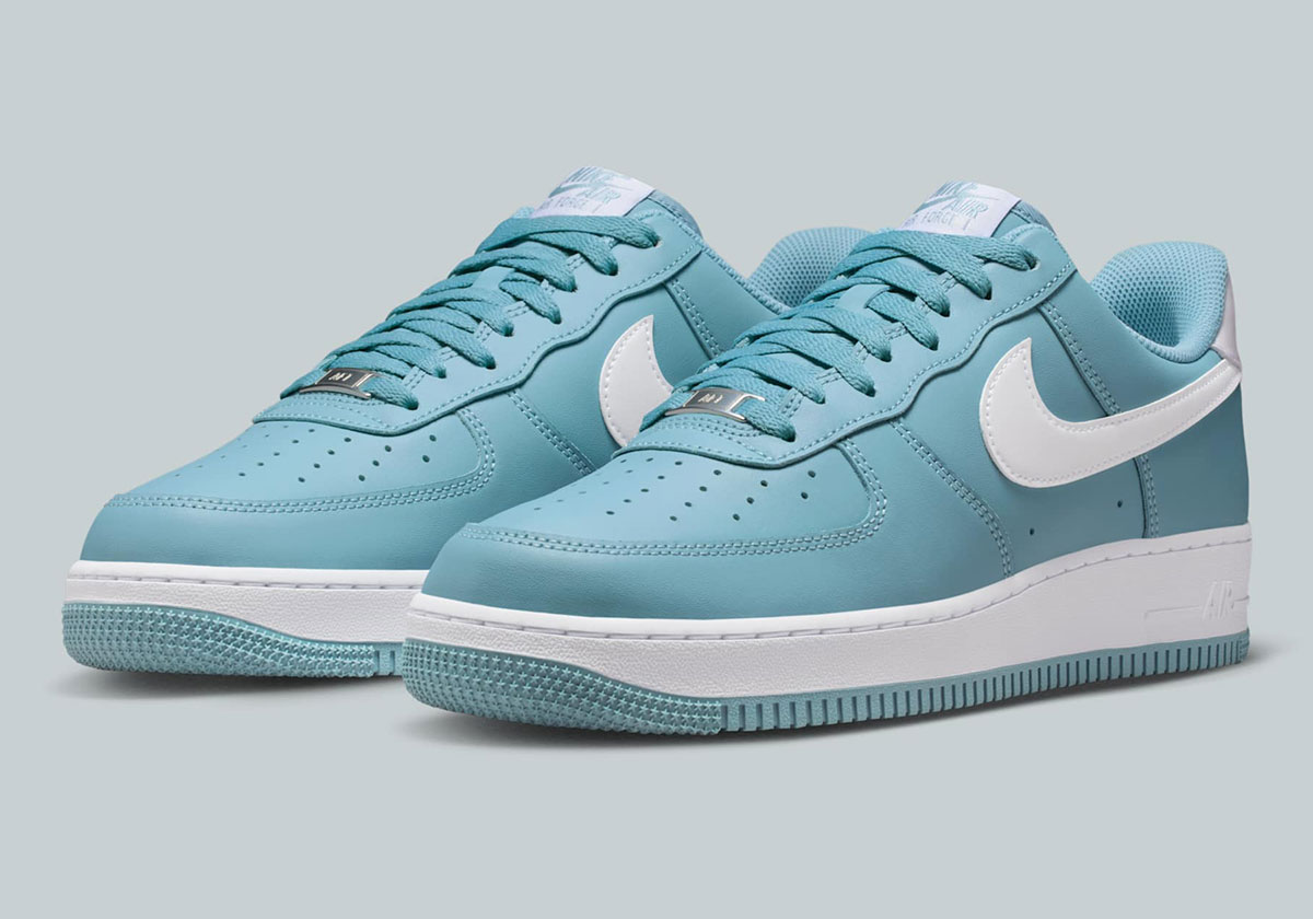 Breezy "Old Blue" Settles On The Nike Air Force 1 Low