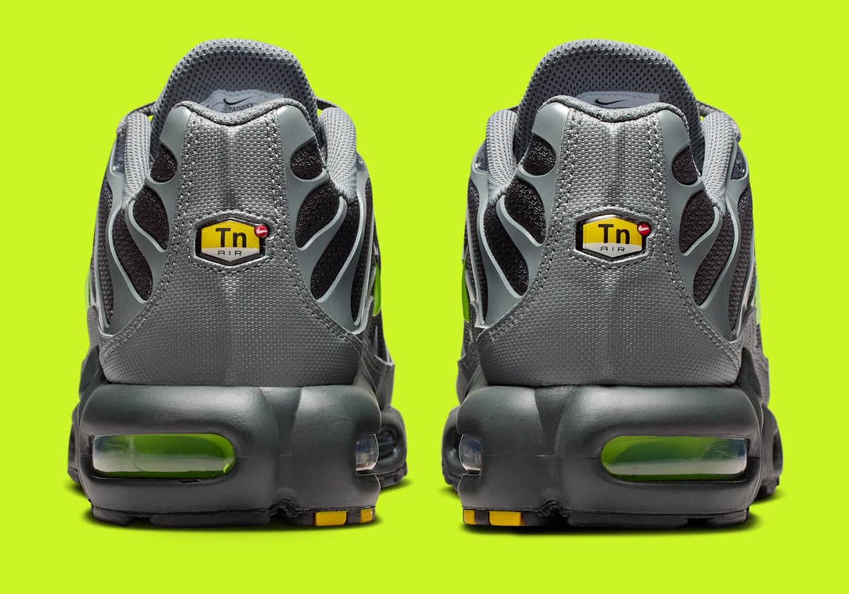 Nike Air Max Plus Smoke Grey Dark Grey Volt Dm0032 026 6