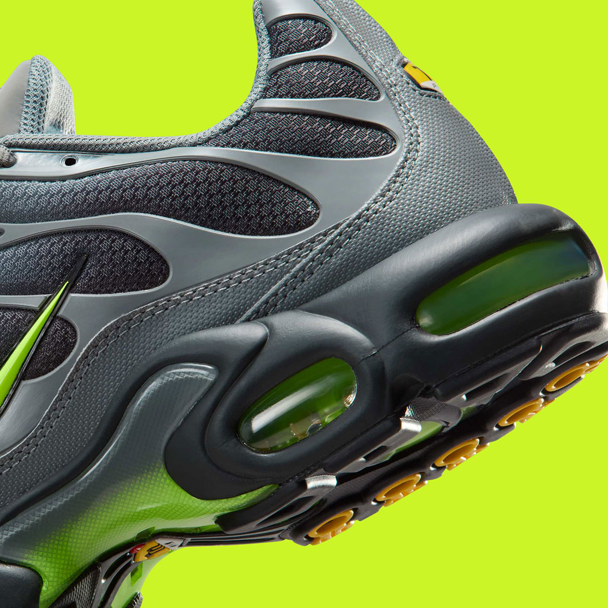 Nike Air Max Plus Smoke Grey Dark Grey Volt Dm0032 026 8